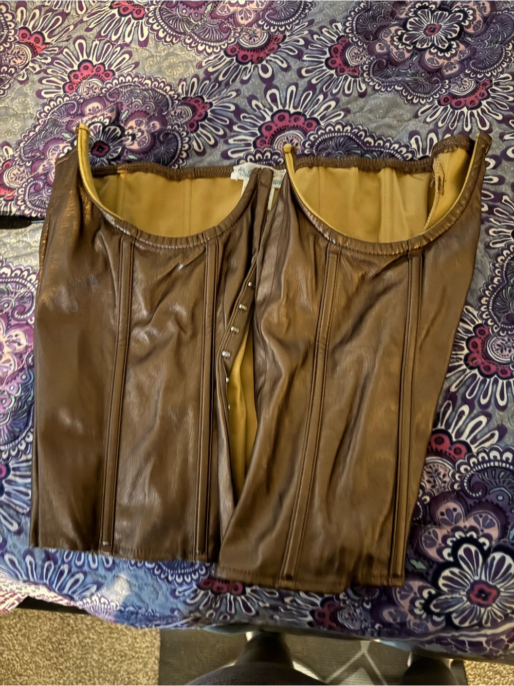 Iheartraves gold underbust corset